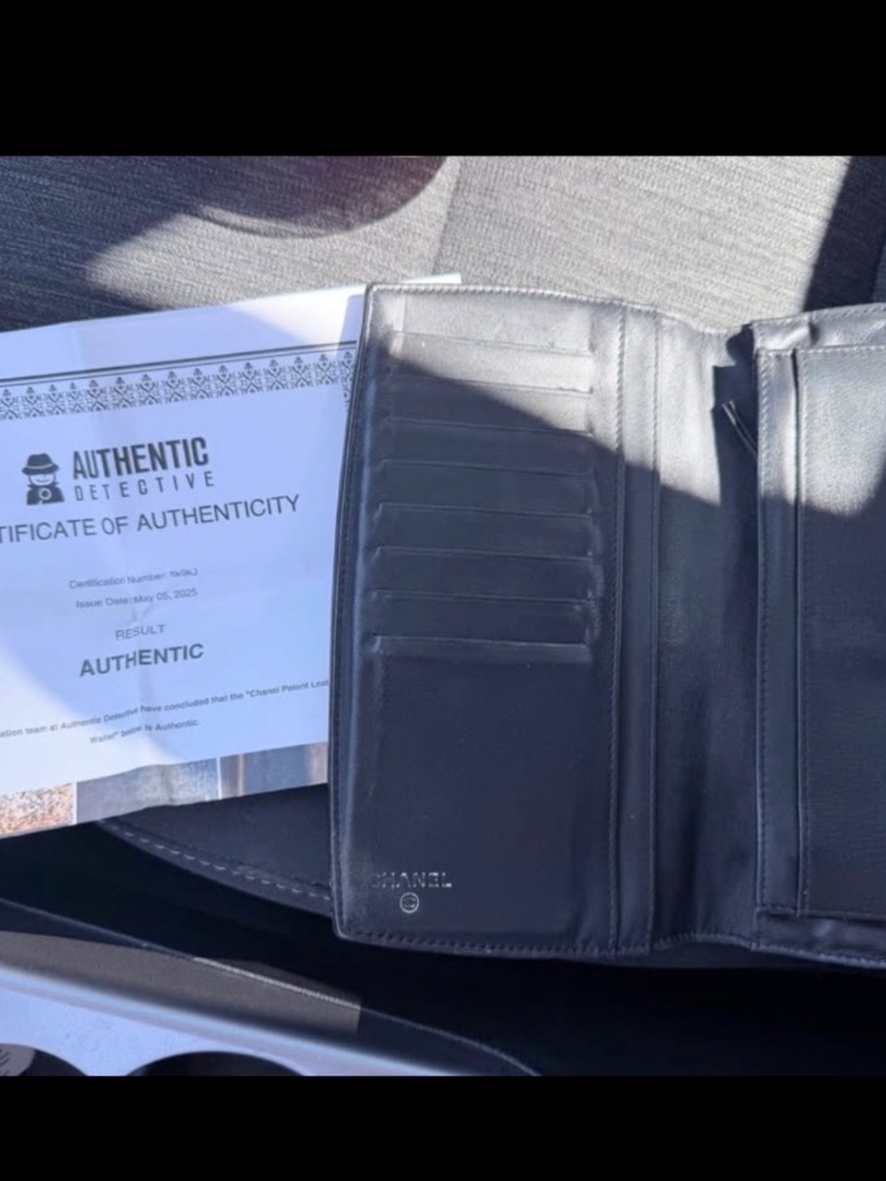 Chanel Wallet - Picture 2 of 2